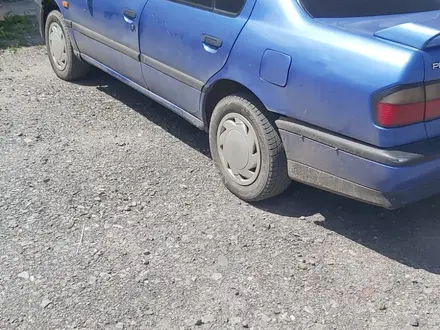 Nissan Primera 1996 года за 600 000 тг. в Караганда – фото 2