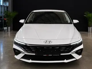 Hyundai Elantra Luxe