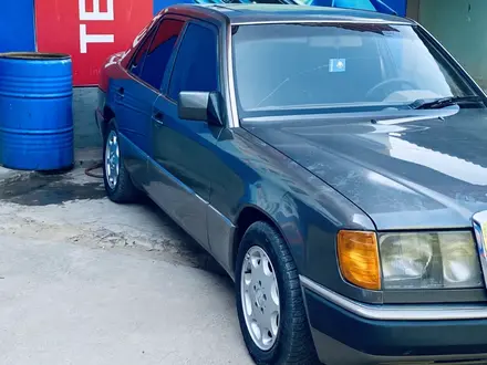 Mercedes-Benz E 300 1992 года за 1 200 000 тг. в Сарыагаш