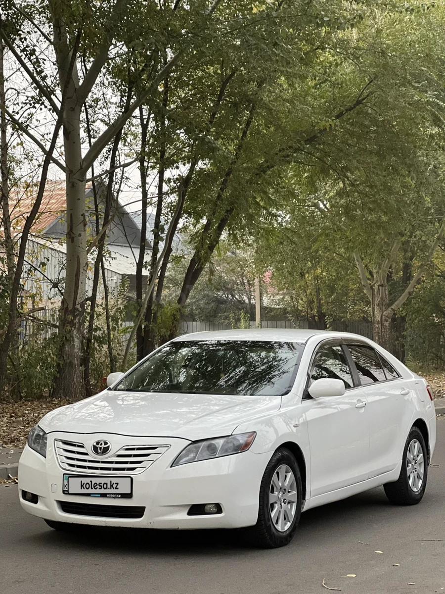 Toyota Camry 2007 г.