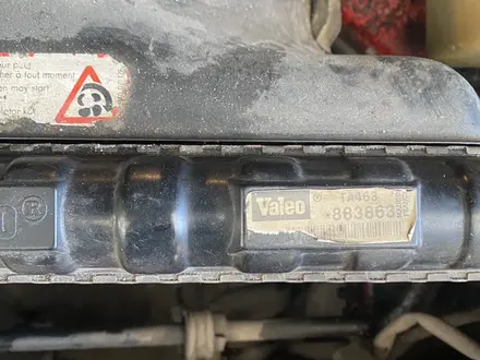 Радиатор охлаждения на Audi объем 2.3 за 65 000 тг. в Алматы – фото 2