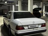Mercedes-Benz E 260 1988 года за 1 200 000 тг. в Алматы – фото 3