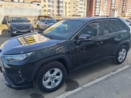 Toyota RAV4 2024 года за 18 000 000 тг. в Усть-Каменогорск – фото 2