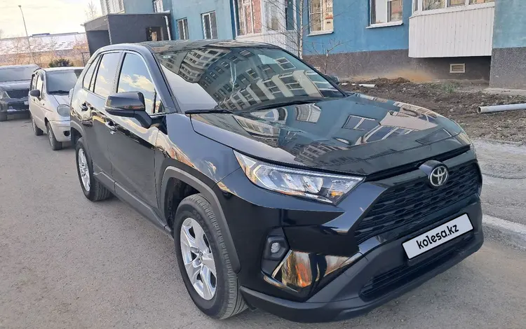 Toyota RAV4 2024 годаүшін18 000 000 тг. в Усть-Каменогорск