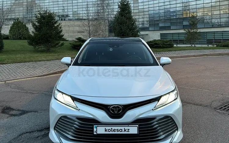 Toyota Camry 2020 года за 17 000 000 тг. в Шымкент