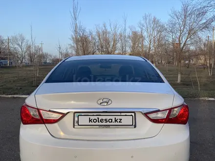 Hyundai Sonata 2013 года за 7 000 000 тг. в Экибастуз – фото 4