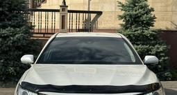 Toyota Camry 2020 года за 15 600 000 тг. в Шымкент – фото 2