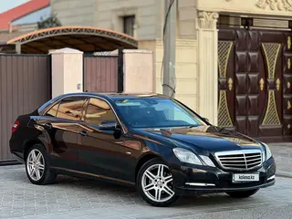 Mercedes-Benz E-Class, 2011