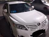 Toyota Camry 2011 года за 8 100 000 тг. в Атырау