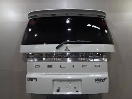 Mitsubishi Delica D:5 Крышка багажника дверь багажника Мицубиси Делика Д5 за 55 000 тг. в Астана