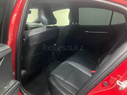Toyota Camry Luxe 2024 года за 19 700 000 тг. в Алматы – фото 11