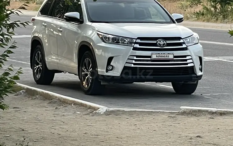 Toyota Highlander 2016 годаүшін11 200 000 тг. в Актау