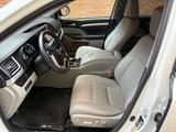 Toyota Highlander 2016 годаүшін11 500 000 тг. в Актау – фото 2