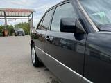 Mercedes-Benz E 260 1990 годаүшін1 500 000 тг. в Караганда – фото 4