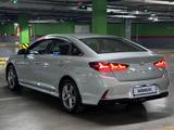 Hyundai Sonata 2021 года за 10 100 000 тг. в Алматы – фото 4