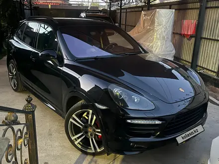 Porsche Cayenne 2012 года за 12 000 000 тг. в Астана