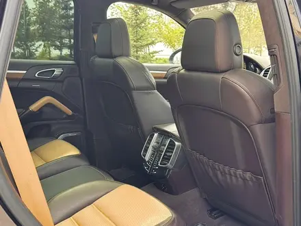 Porsche Cayenne 2012 года за 12 000 000 тг. в Астана – фото 15