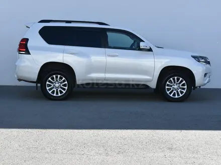 Toyota Land Cruiser Prado 2018 года за 21 000 000 тг. в Атырау – фото 7