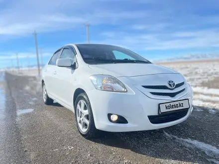 Toyota Yaris 2008 года за 4 200 000 тг. в Шолаккорган – фото 2