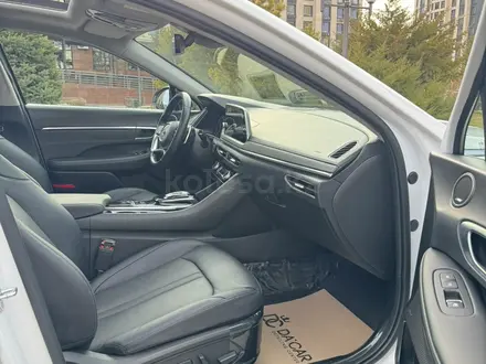 Hyundai Sonata 2021 года за 12 700 000 тг. в Шымкент – фото 10