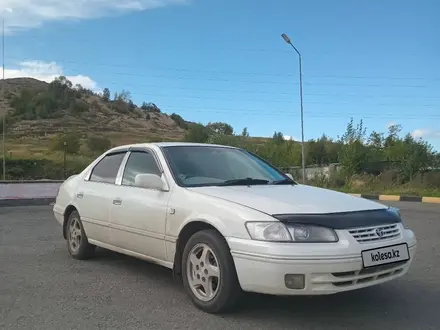 Toyota Camry Gracia 1999 года за 3 400 000 тг. в Риддер