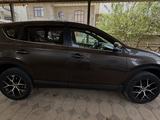 Toyota RAV4 2018 годаүшін11 300 000 тг. в Шымкент – фото 2