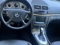 Mercedes-Benz E 350 2005 годаүшін8 500 000 тг. в Усть-Каменогорск – фото 21