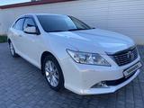 Toyota Camry 2014 годаүшін11 500 000 тг. в Уральск – фото 4