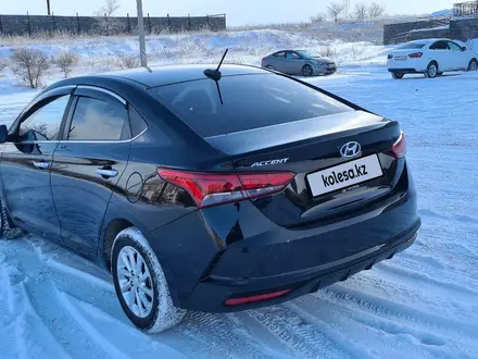 Hyundai Accent 2021 года за 8 200 000 тг. в Караганда – фото 4