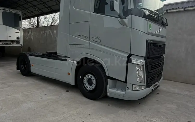 Volvo  FH 2021 года за 47 500 000 тг. в Шымкент