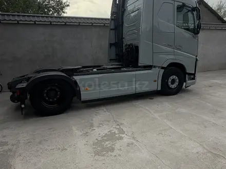 Volvo  FH 2021 года за 47 500 000 тг. в Шымкент – фото 9