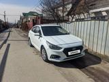 Hyundai Accent 2018 годаүшін6 300 000 тг. в Алматы – фото 2