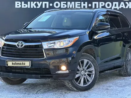 Toyota Highlander 2014 года за 13 990 000 тг. в Актобе