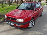 Volkswagen Golf 1993 годаүшін2 000 000 тг. в Алматы