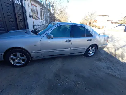 Mercedes-Benz E 280 1996 года за 2 500 000 тг. в Айтеке би – фото 2