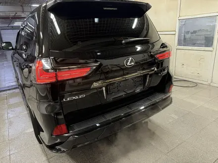 Lexus LX 570 2018 года за 49 000 000 тг. в Астана – фото 15