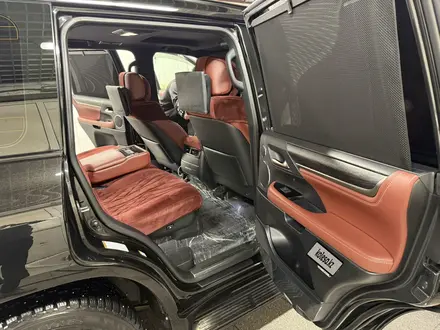 Lexus LX 570 2018 года за 49 000 000 тг. в Астана – фото 8