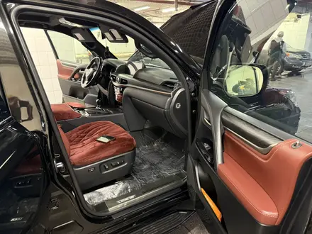 Lexus LX 570 2018 года за 49 000 000 тг. в Астана – фото 7