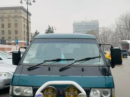 Mitsubishi Delica 1994 года за 1 200 000 тг. в Алматы