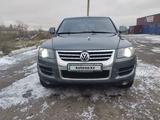 Volkswagen Touareg 2008 года за 6 400 000 тг. в Караганда