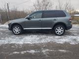 Volkswagen Touareg 2008 года за 6 400 000 тг. в Караганда – фото 4