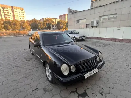 Mercedes-Benz E 240 1997 года за 2 300 000 тг. в Шымкент – фото 2