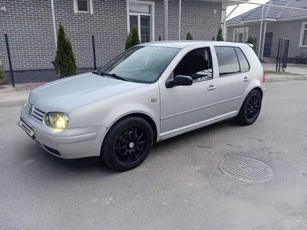 Volkswagen Golf 1999 года за 1 850 000 тг. в Алматы