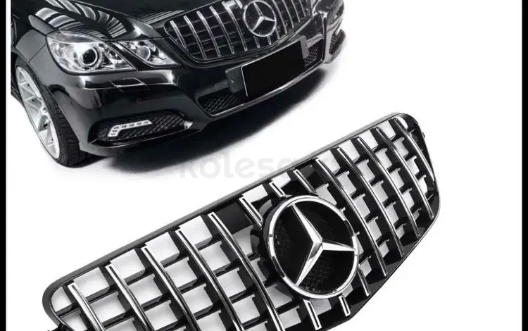 Решетка решётка радиатора Мерседес W212 до рестайлинг за 85 000 тг. в Астана