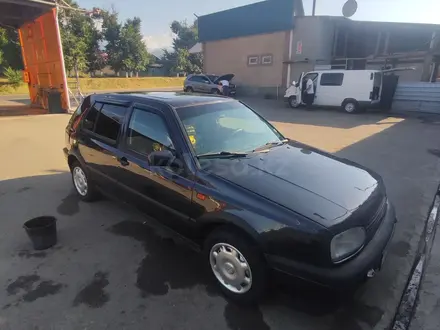 Volkswagen Golf 1993 года за 1 550 000 тг. в Алматы – фото 2