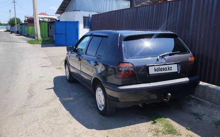 Volkswagen Golf 1993 годаүшін1 550 000 тг. в Алматы