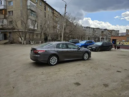 Toyota Camry 2019 года за 13 000 000 тг. в Жезказган – фото 7