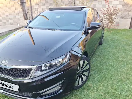 Kia K5 2014 года за 9 200 000 тг. в Алматы – фото 16