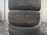 Goodyear UltraGrip Performance 275/40R22 107V за 400 000 тг. в Алматы – фото 3