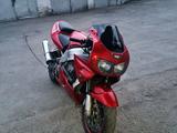 Honda  CBR 900RR Fireblade 1997 годаүшін1 600 000 тг. в Алматы – фото 3